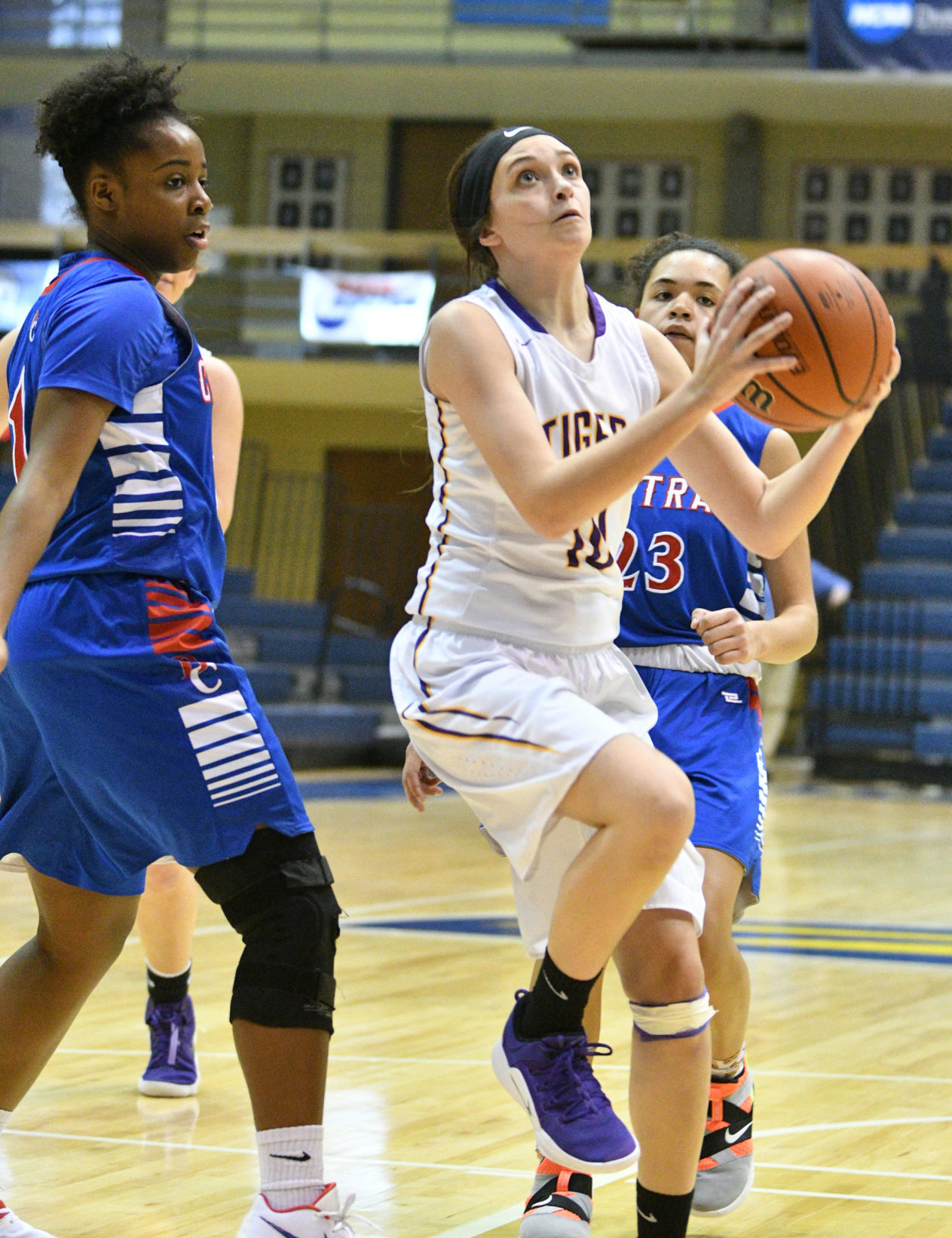 IHMVCU Shootout - Davenport Central vs. Sherrard
